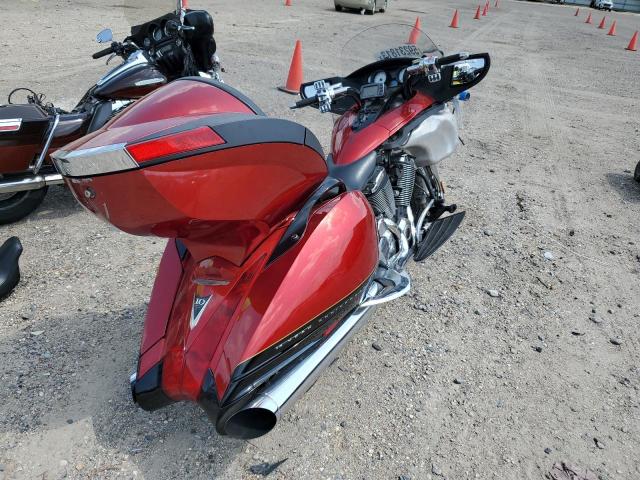 5VPSZ36D693001256 - 2009 VICTORY MOTORCYCLES VISION TOURING RED photo 4