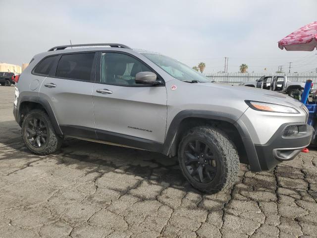 1C4PJMBS2HW635053 - 2017 JEEP CHEROKEE TRAILHAWK GRAY photo 4