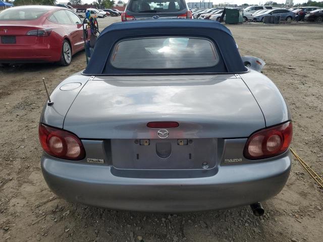 JM1NB353230312426 - 2003 MAZDA MX-5 MIATA BASE SILVER photo 6