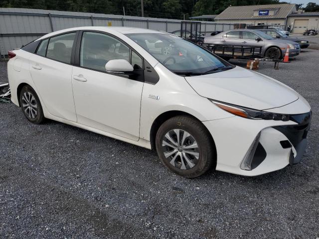 JTDKAMFP5M3175656 - 2021 TOYOTA PRIUS PRIM LE WHITE photo 4