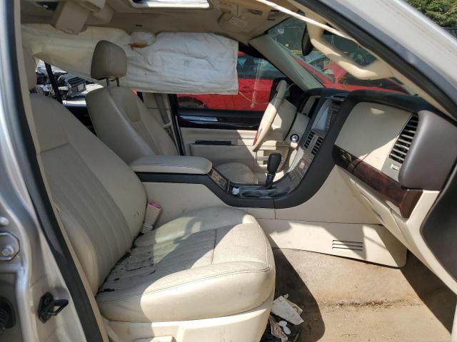 5LMEU78H83ZJ53117 - 2003 LINCOLN AVIATOR 银色 照片 7