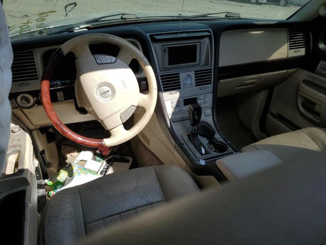 5LMEU78H83ZJ53117 - 2003 LINCOLN AVIATOR 银色 照片 8