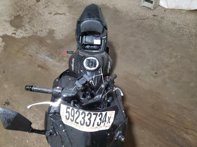 JKAEXEJ14KDA04163 - 2019 KAWASAKI EX650 J 黑色 照片 5