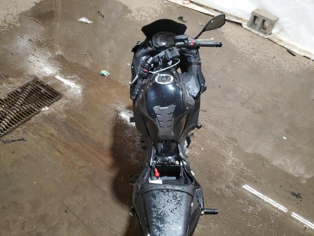 JKAEXEJ14KDA04163 - 2019 KAWASAKI EX650 J 黑色 照片 6