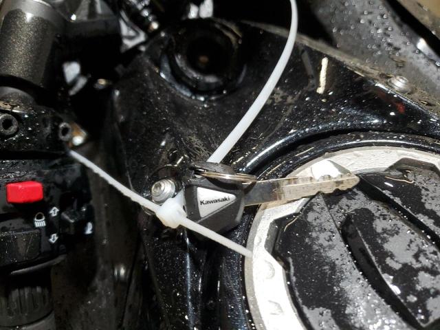 JKAEXEJ14KDA04163 - 2019 KAWASAKI EX650 J 黑色 照片 8