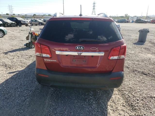 5XYKT4A10BG078984 - 2011 KIA SORENTO BASE RED photo 6