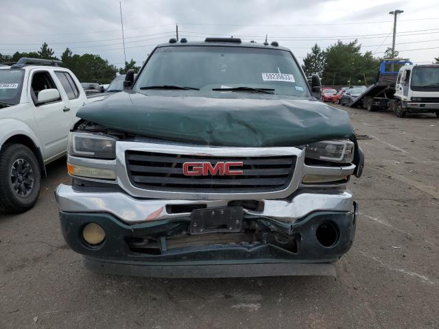 2GTEK13T051137785 - 2005 GMC NEW SIERRA K1500 GREEN photo 5