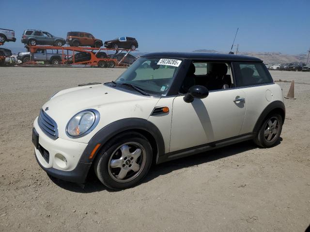 2011 MINI COOPER, 