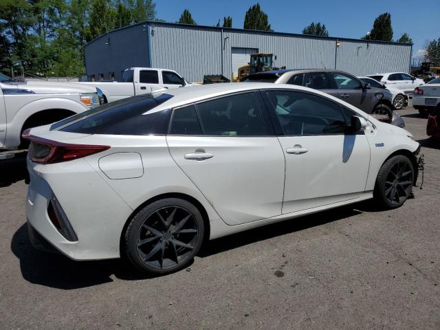 JTDKARFP4J3070440 - 2018 TOYOTA PRIUS PRIM أبيض صورة 3