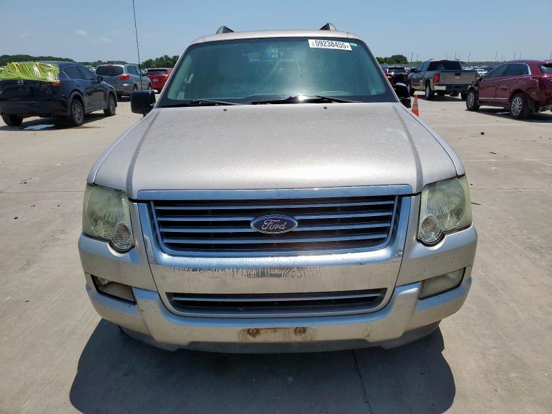 1FMEU63E18UA72622 - 2008 FORD EXPLORER XLT Сріблястий фото 5