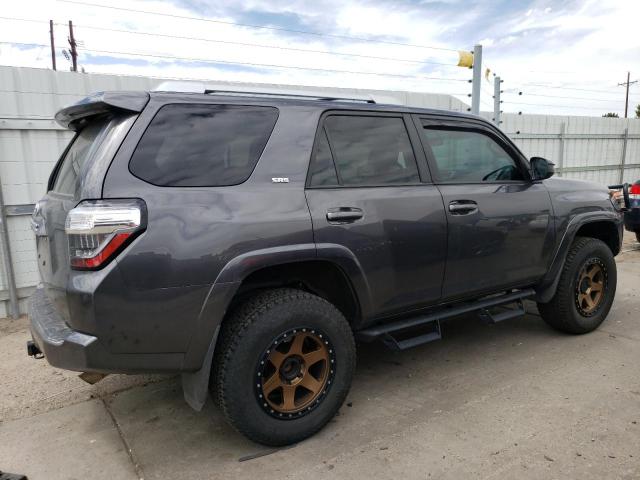 JTEBU5JR9J5574345 - 2018 TOYOTA 4RUNNER SR5/SR5 PREMIUM GRAY photo 3