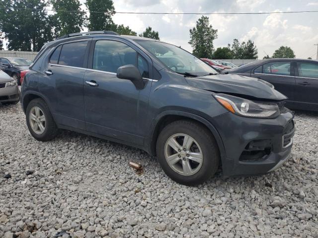 KL7CJLSB7JB663692 - 2018 CHEVROLET TRAX 1LT GRAY photo 4