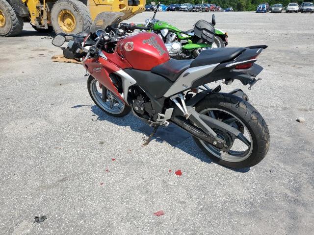 MLHMC4111B5003306 - 2011 HONDA CBR250 R RED photo 3