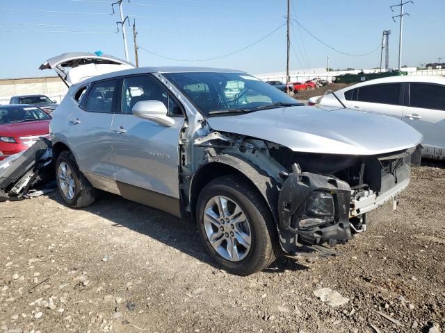 3GNKBBRA7KS615240 - 2019 CHEVROLET BLAZER 1LT SILVER photo 4