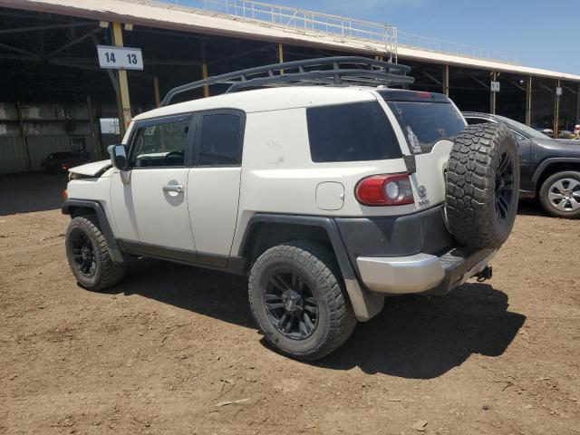 JTEBU4BFXCK137764 - 2012 TOYOTA FJ CRUISER WHITE photo 2