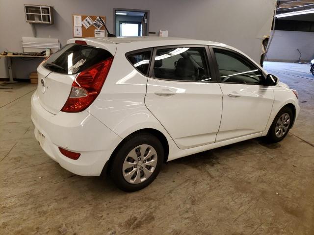 KMHCT5AE4FU216779 - 2015 HYUNDAI ACCENT GS WHITE photo 3