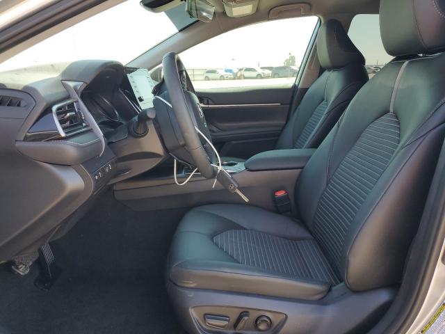 4T1G11AK3PU832190 - 2023 TOYOTA CAMRY SE NIGHT SHADE SILVER photo 7