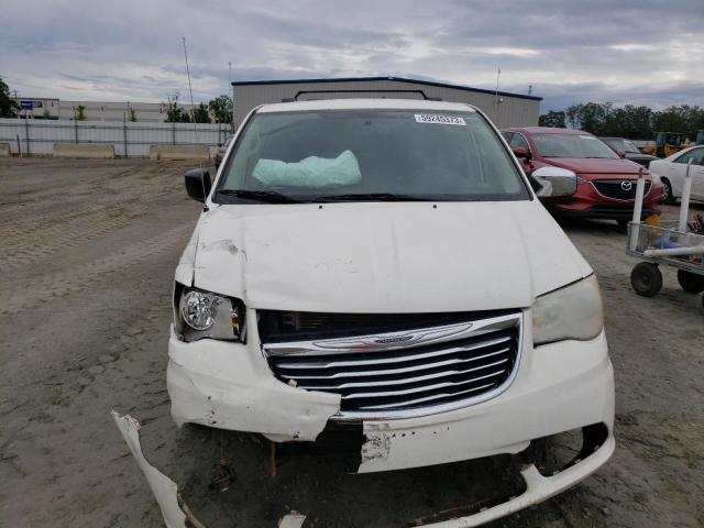 2A4RR8DG9BR702971 - 2011 CHRYSLER TOWN & COU TOURING L WHITE photo 5