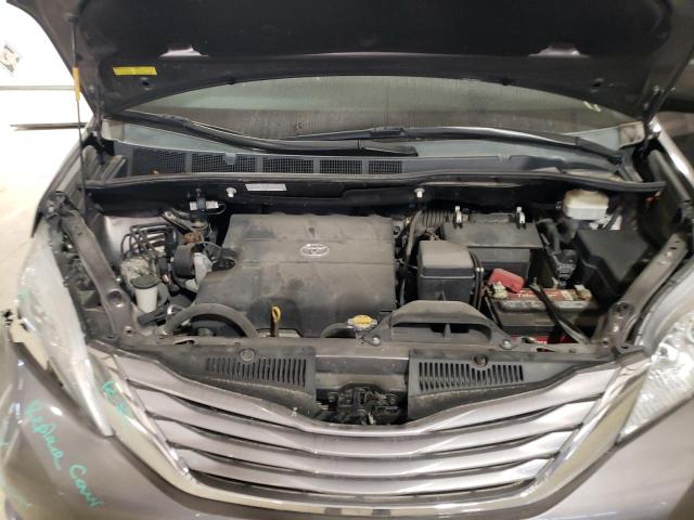 5TDYK3DC7FS592327 - 2015 TOYOTA SIENNA XLE GRAY photo 11