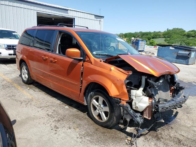 2D4RN3DG8BR677956 - 2011 DODGE GRAND CARA MAINSTREET ORANGE photo 4