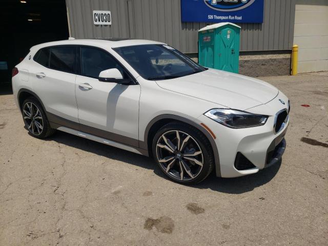 WBXYJ1C00N5T66359 - 2022 BMW X2 XDRIVE28I WHITE photo 4