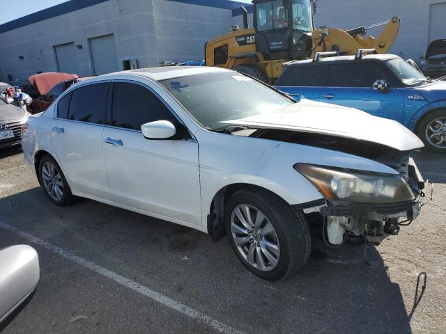 1HGCP3F8XCA012924 - 2012 HONDA ACCORD EXL WHITE photo 4