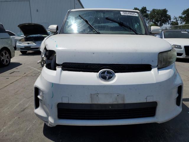JTLZE4FE5B1137455 - 2011 TOYOTA SCION XB WHITE photo 5