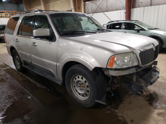 5LMFU28RX3LJ29386 - 2003 LINCOLN NAVIGATOR 银色 照片 4