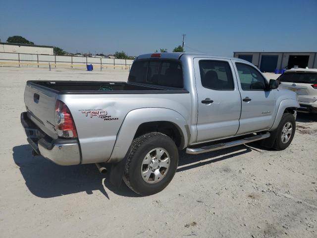 5TFJU4GN9BX007895 - 2011 TOYOTA TACOMA DOUBLE CAB PRERUNNER SILVER photo 3