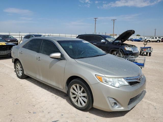 4T1BK1FK8EU538572 - 2014 TOYOTA CAMRY XLE SE GOLD photo 4