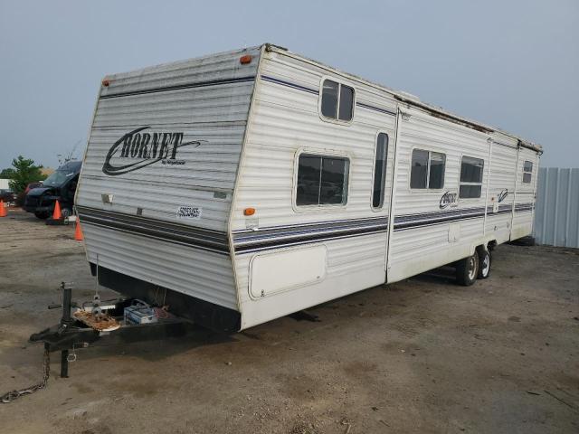 4YDT37D2917301932 - 2001 KEYSTONE HORNET WHITE photo 2