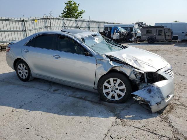 4T1BK46K27U522601 - 2007 TOYOTA CAMRY LE SILVER photo 4