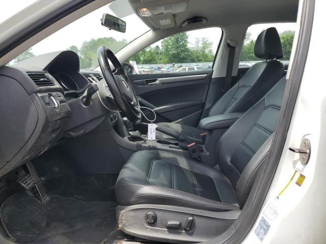 1VWDT7A38HC080634 - 2017 VOLKSWAGEN PASSAT R-LINE أبيض صورة 7