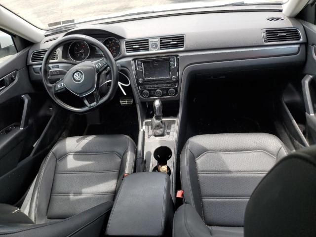 1VWDT7A38HC080634 - 2017 VOLKSWAGEN PASSAT R-LINE أبيض صورة 8