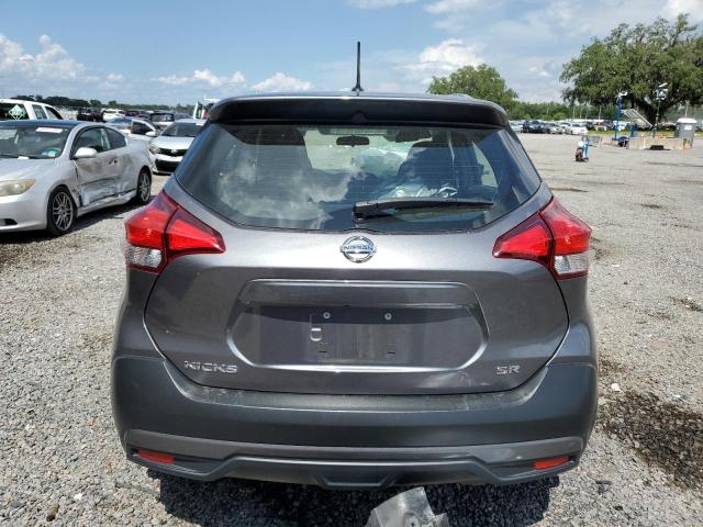 3N1CP5CU5KL508042 - 2019 NISSAN KICKS S GRAY photo 6