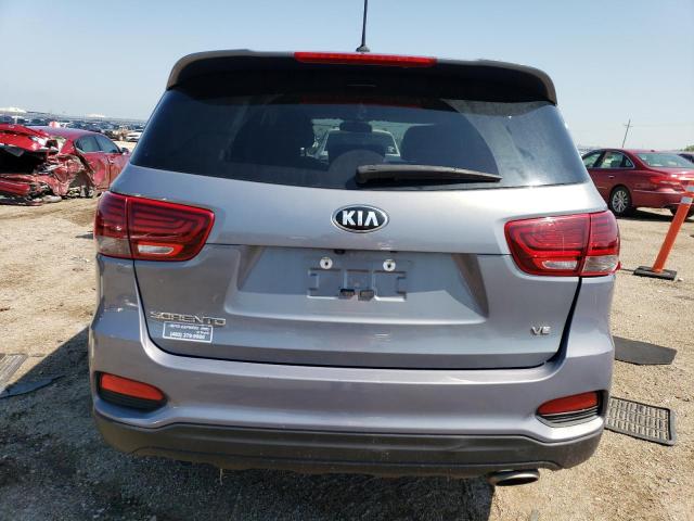 5XYPGDA55LG648234 - 2020 KIA SORENTO S SILVER photo 6