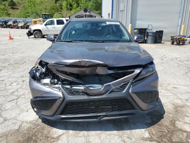 4T1T11AK3RU905348 - 2024 TOYOTA CAMRY SE NIGHT SHADE GRAY photo 5