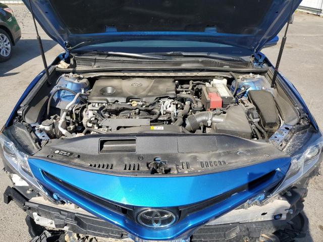 4T1G11AKXLU354568 - 2020 TOYOTA CAMRY SE BLUE photo 11