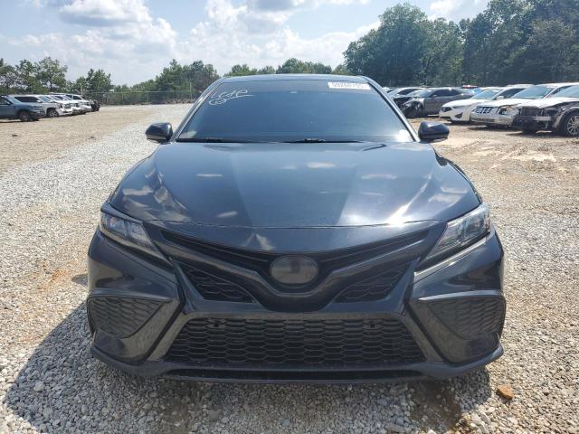 4T1G11AK0NU665879 - 2022 TOYOTA CAMRY SE შავი ფოტო 5