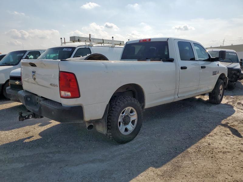 3C6UR5HLXJG364742 - 2018 RAM 2500 ST WHITE photo 3
