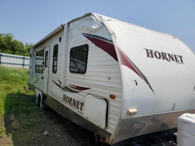 4YDT30R27B7201121 - 2011 KEYSTONE HORNET WHITE photo 1