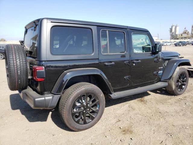 1C4JJXP65NW256384 - 2022 JEEP WRANGLER U SAHARA 4XE BLACK photo 3