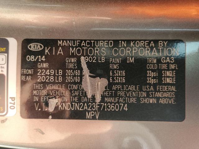 KNDJN2A23F7136074 - 2015 KIA SOUL GRAY photo 12