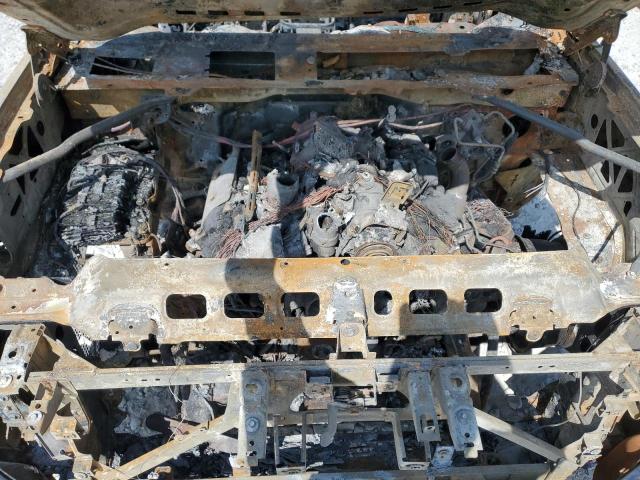 1GB1KUEY2JF263369 - 2018 CHEVROLET SILVERADO K2500 HEAVY DUTY WHITE photo 11