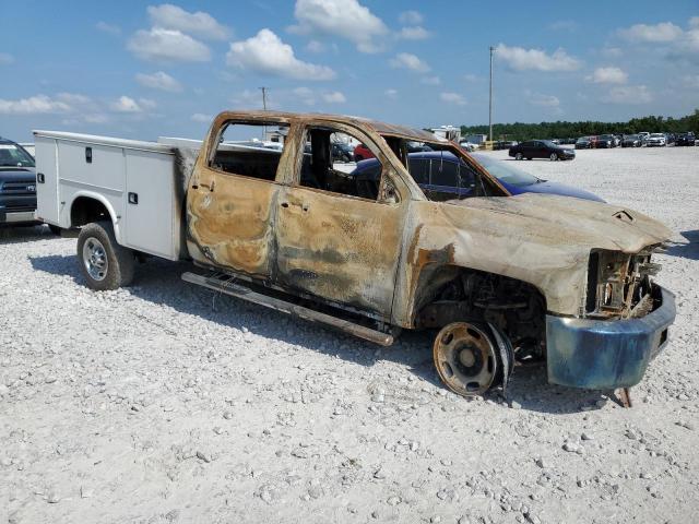 1GB1KUEY2JF263369 - 2018 CHEVROLET SILVERADO K2500 HEAVY DUTY WHITE photo 4