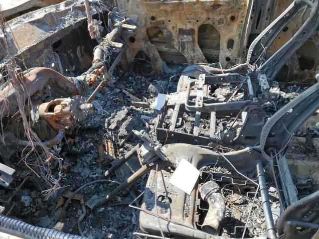 1GB1KUEY2JF263369 - 2018 CHEVROLET SILVERADO K2500 HEAVY DUTY WHITE photo 7