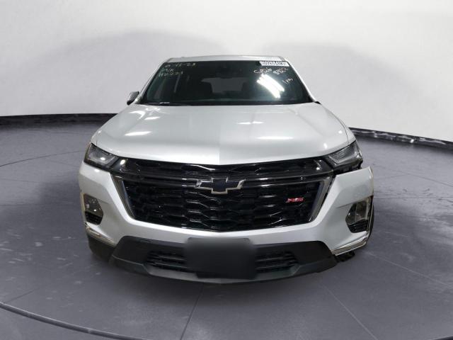 1GNEVJKWXNJ115700 - 2022 CHEVROLET TRAVERSE RS SILVER photo 5