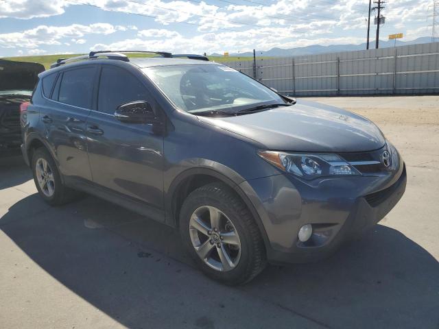 JTMRFREV6FD149139 - 2015 TOYOTA RAV4 XLE GRAY photo 4