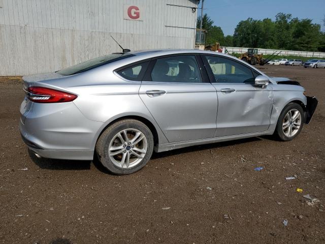 3FA6P0H7XJR182627 - 2018 FORD FUSION SE SILVER photo 3