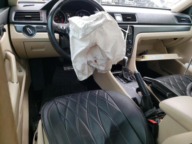 1VWDT7A34HC074426 - 2017 VOLKSWAGEN PASSAT R-LINE Ağ foto 8